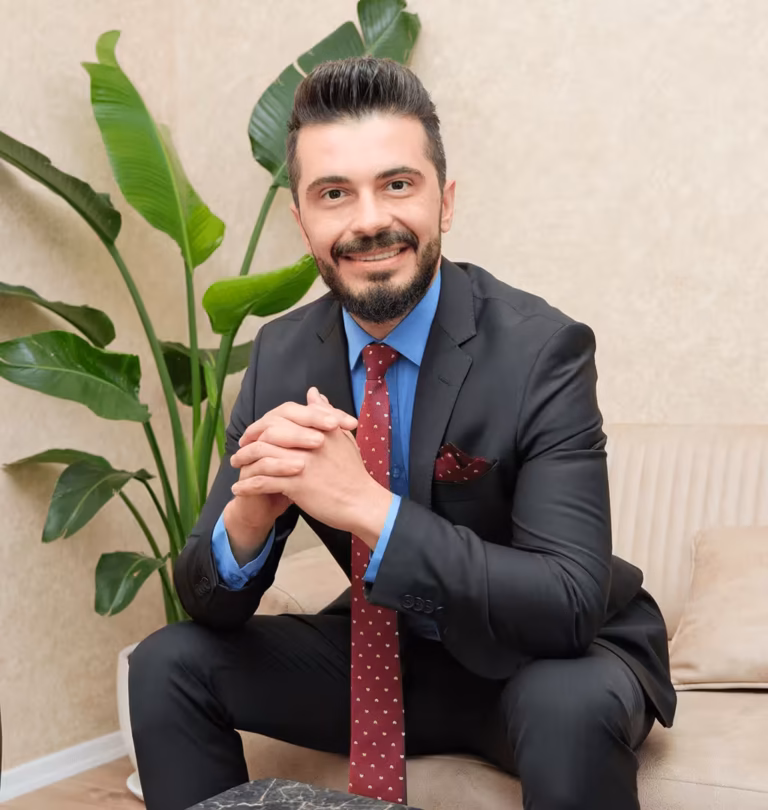Op. Dr. Berkay Yüksel – Antalya kadın hastalıkları ve doğum uzmanı